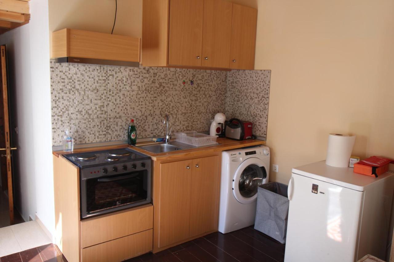 Main Square Apartment Symi Exterior foto