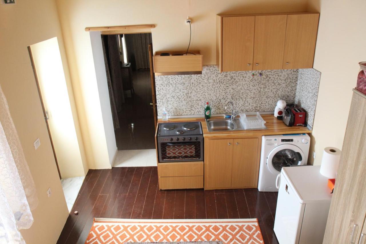 Main Square Apartment Symi Exterior foto