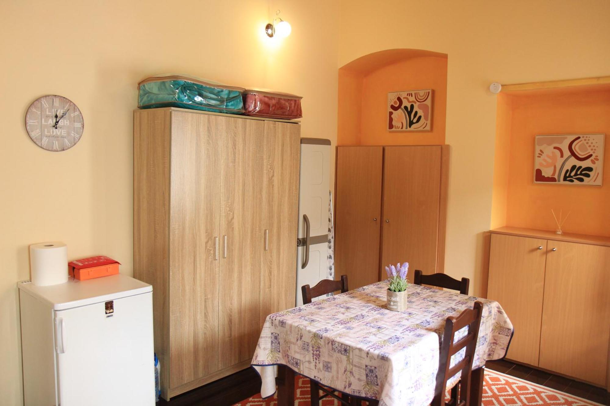 Main Square Apartment Symi Exterior foto